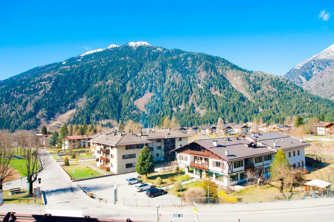 La Mansarda Di Emma Apartment Pinzolo Exterior foto
